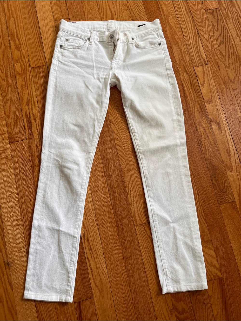 7 For All Mankind white Roxanne jeans, size 26
